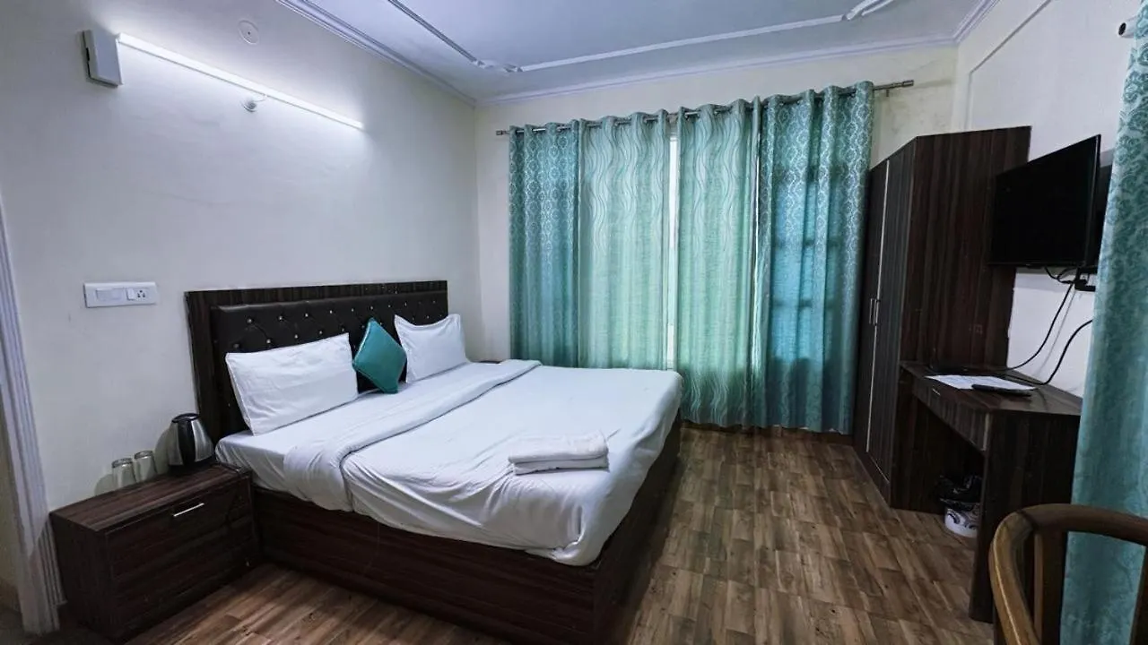 Hotel Mountain View Mashobra By Naina Staycation Shimla